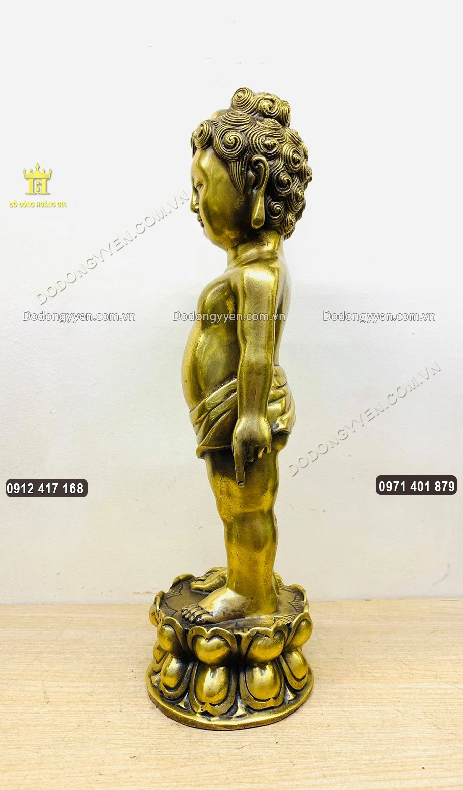 Bề mặt ngo&agrave;i c&ugrave;ng được phun phủ b&oacute;ng 2K trong suốt